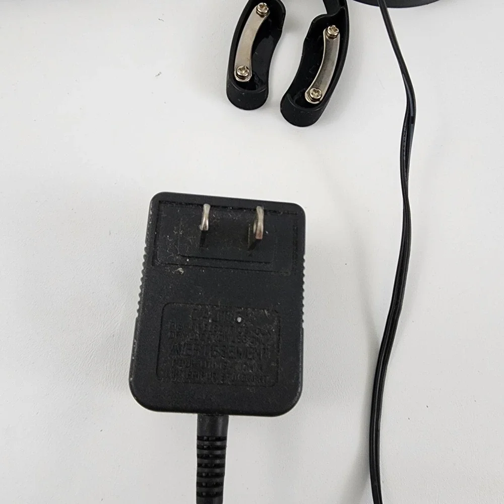 Electric Rechargeable‎ Wine Opener  power cord and base KP1-36C2